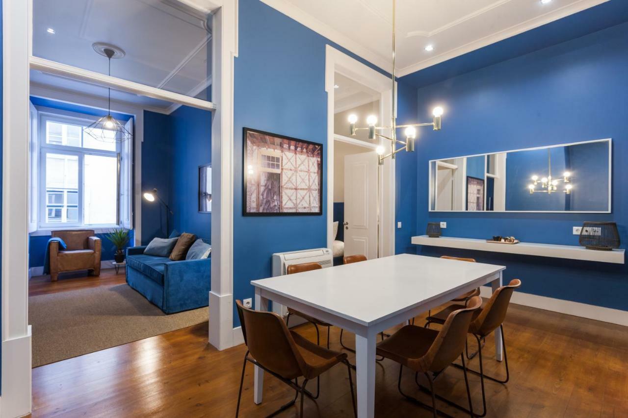 Baixa Vintage Three-Bedroom Apartment - By Lu Holidays Lisbon Bagian luar foto