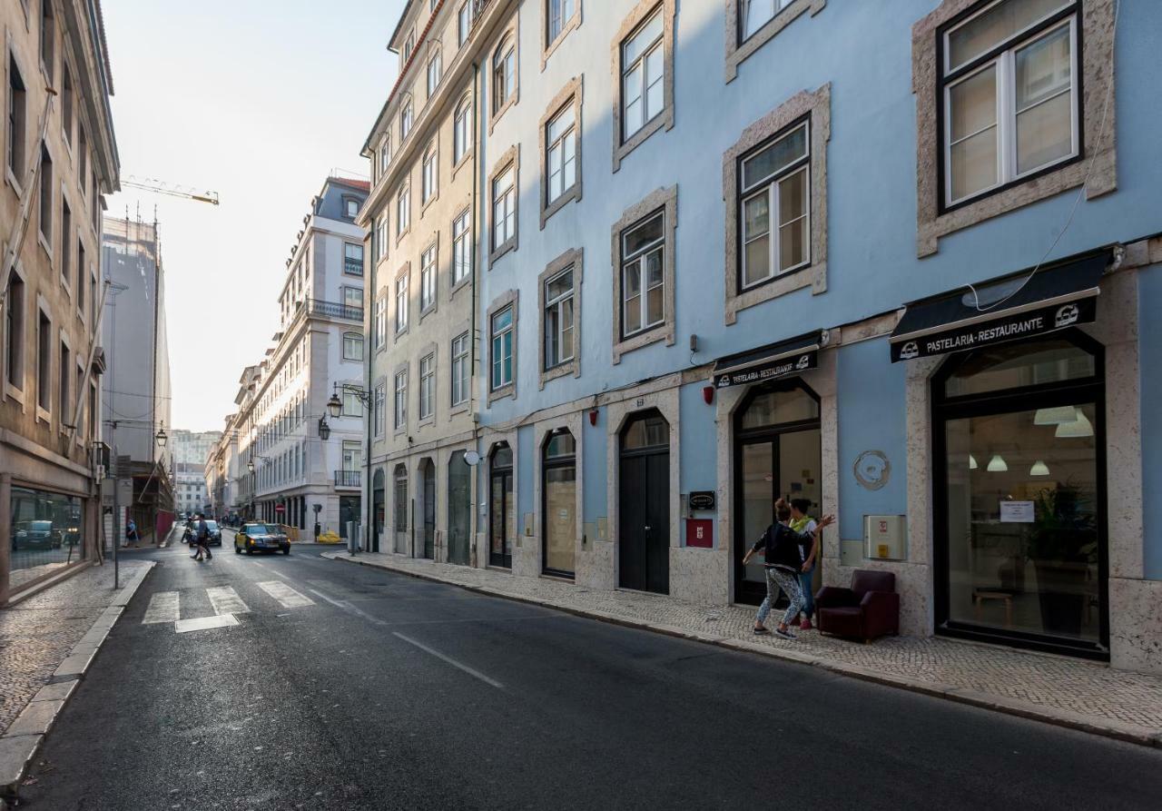 Baixa Vintage Three-Bedroom Apartment - By Lu Holidays Lisbon Bagian luar foto